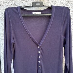 Aritzia Wilfred-free Soft T-shirt, size m, dark blue